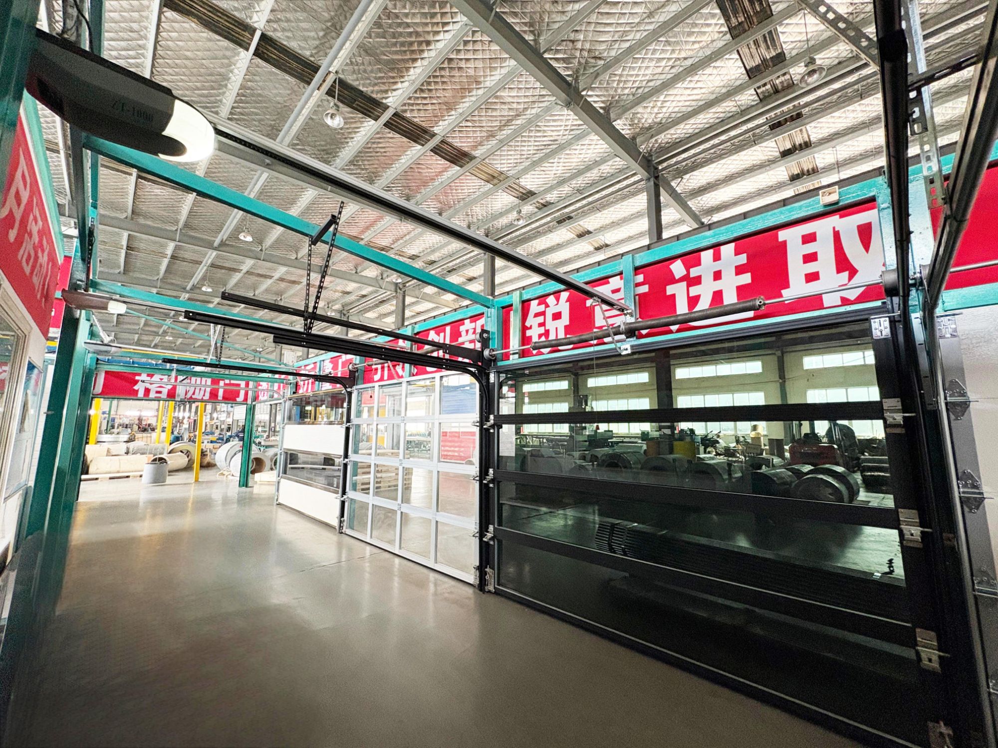 China Full View Garage Door: What to Consider Before You Buy