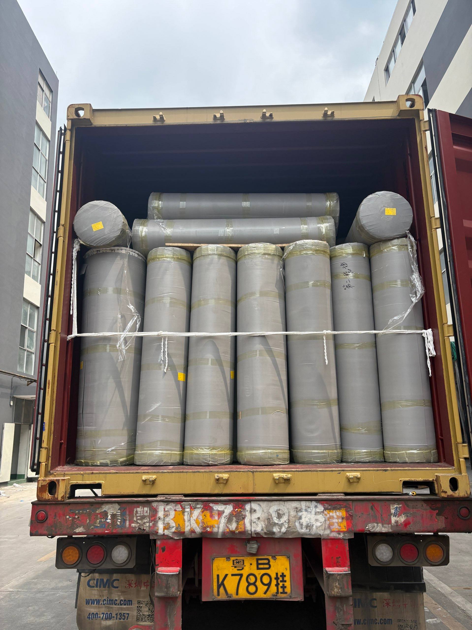 Abrasive Jumbo Roll Manufacturer: What Sets the Best Apart?