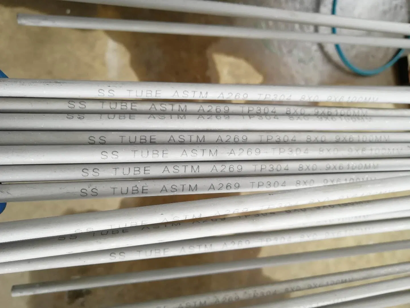 ASTM A269 TP304 8X0.9X6100mm Stainless Steel Seamless Tubing