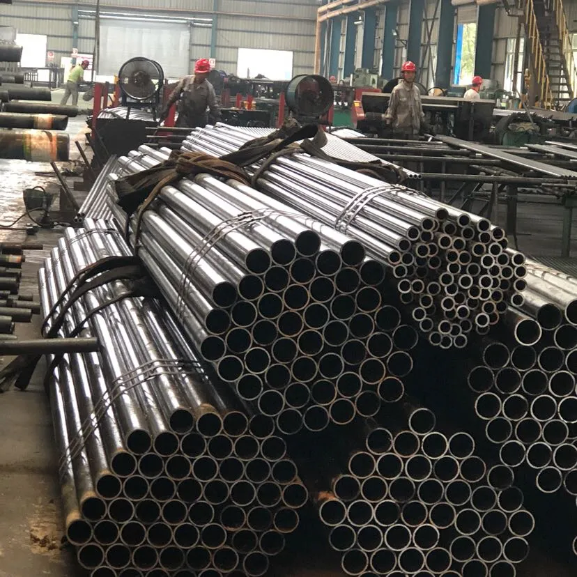 Round/Deformed Carbon Steel Tube 1010 1020 St44 St52 Seamless Tubing