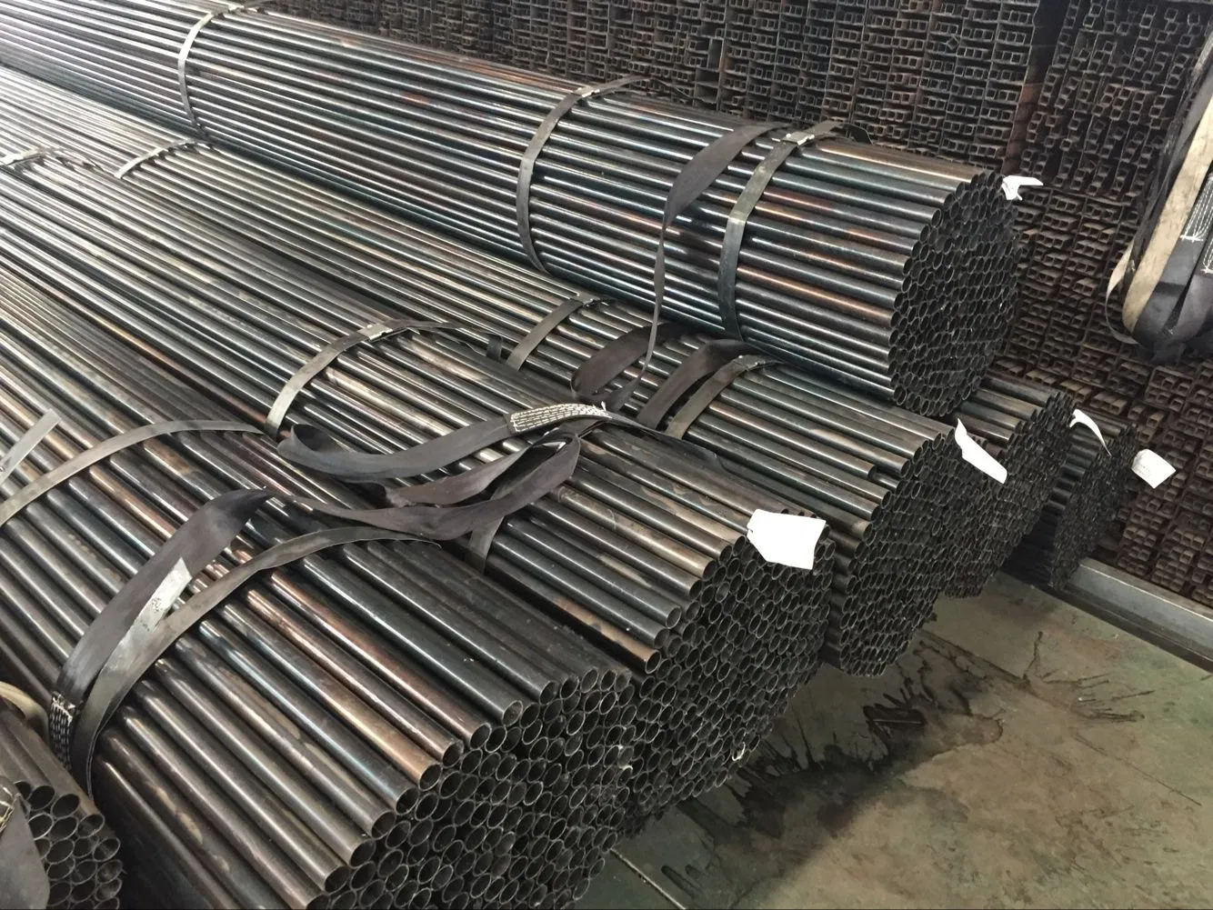 Structural Steel Pipes /Scaffold Pipes, Standards ASTM A500, Grades a/B/C, Paint/Hot Dipe Galvanized